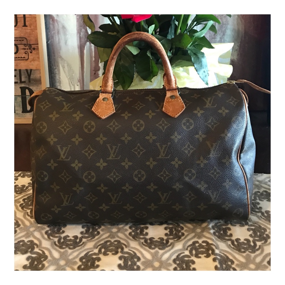 Authentic Louis Vuitton Speedy 35